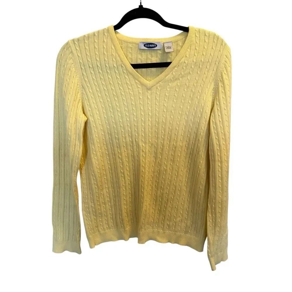 Old Navy yellow cable knit sweater large